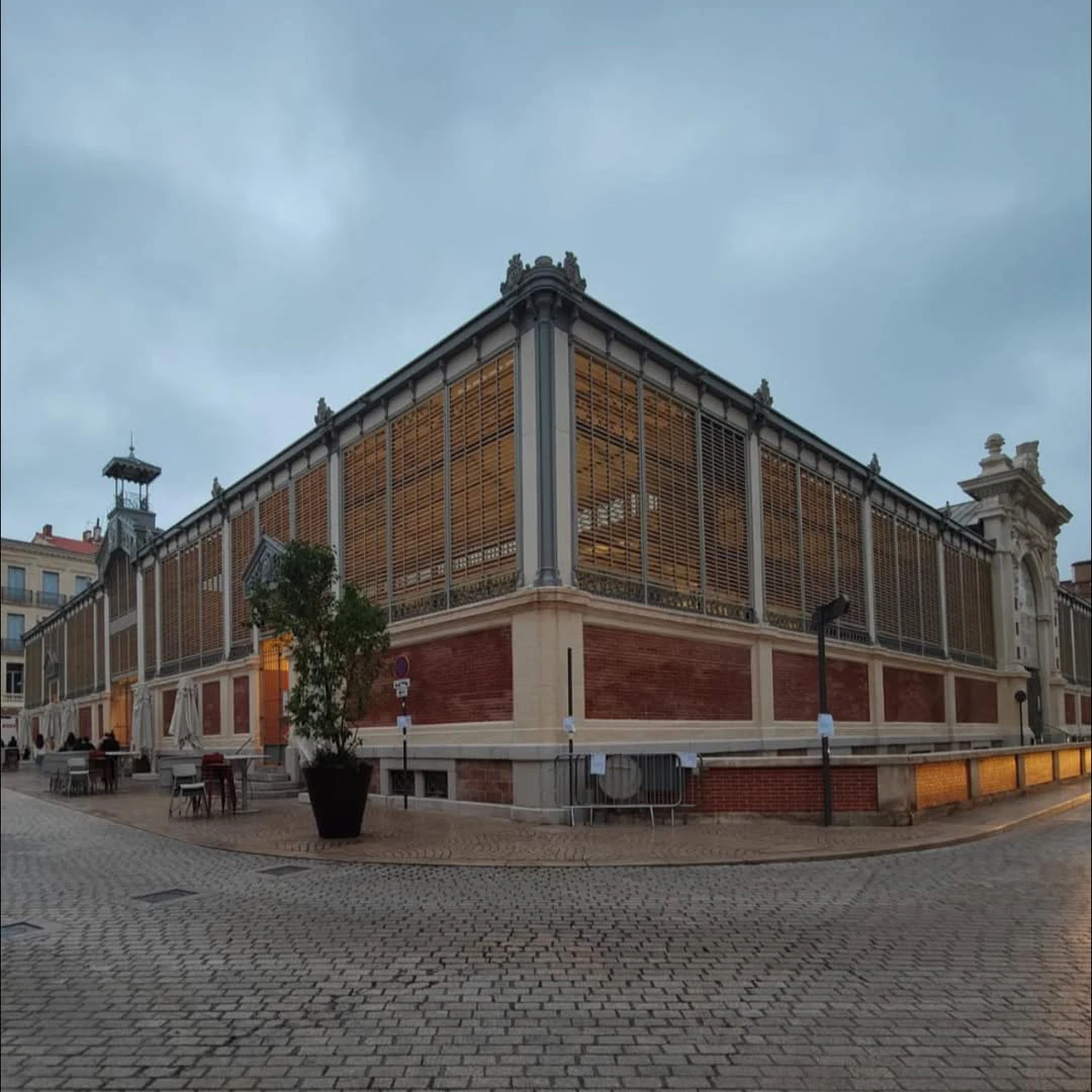 14-11-2025-gestion municipale des halles-1